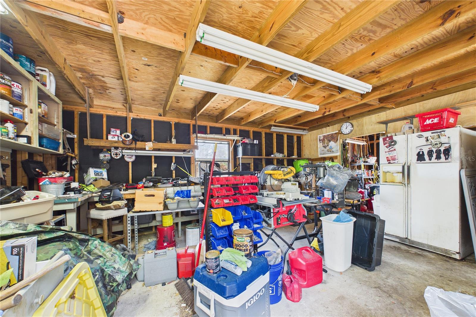 Image 75 of 91 For 21038 Reindeer Road