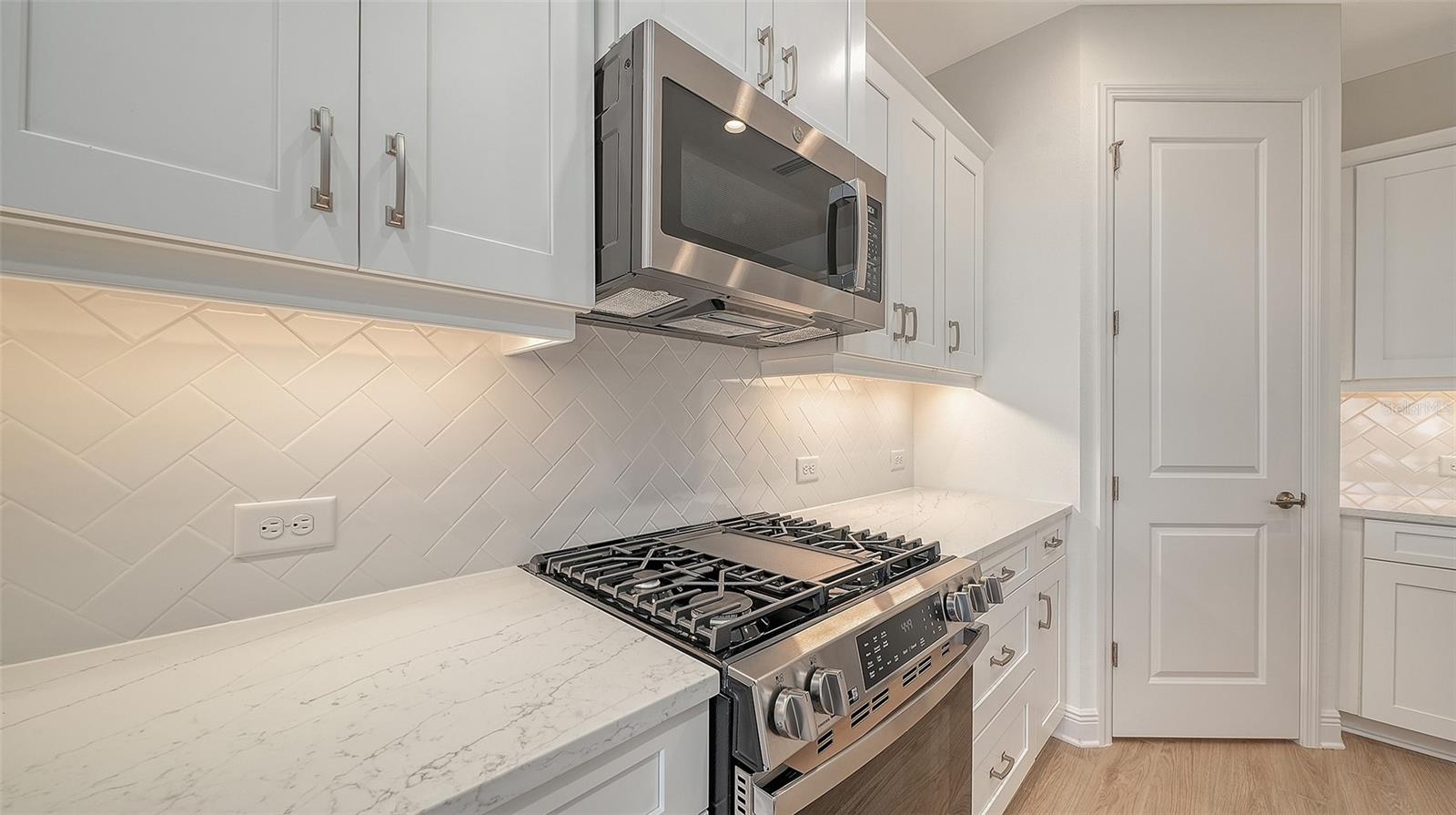 Image 18 of 50 For 2114 Sylvester Palm Lane