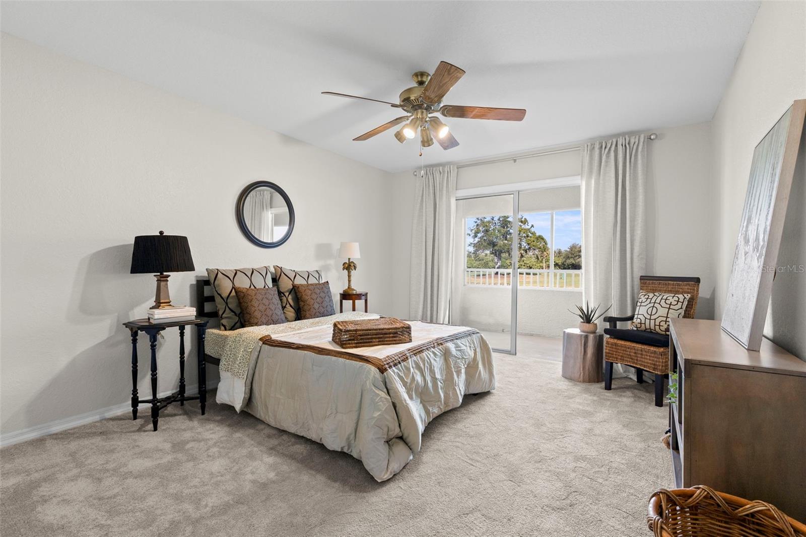 Image 25 of 39 For 2323 Feather Sound Drive 101