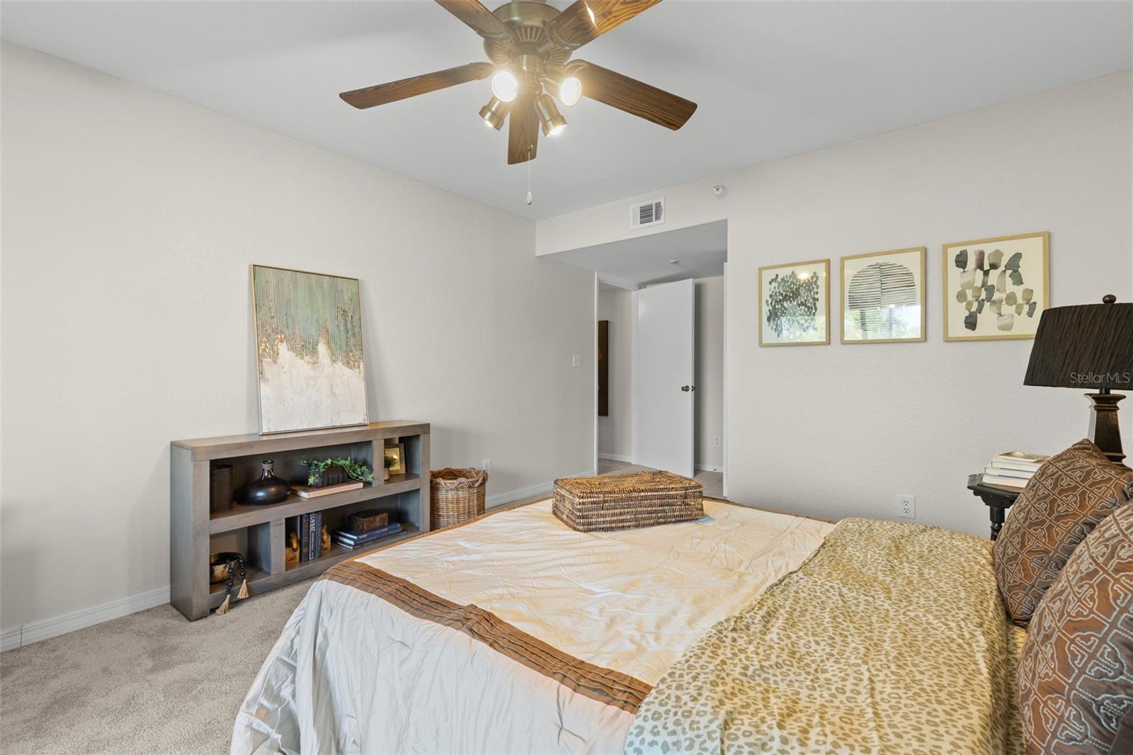 Image 26 of 39 For 2323 Feather Sound Drive 101