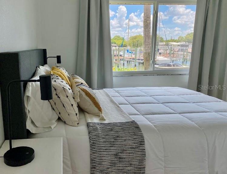 Image 12 of 21 For 646 Yardarm Drive 23