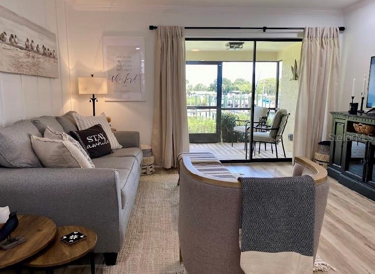 Image 5 of 21 For 646 Yardarm Drive 23