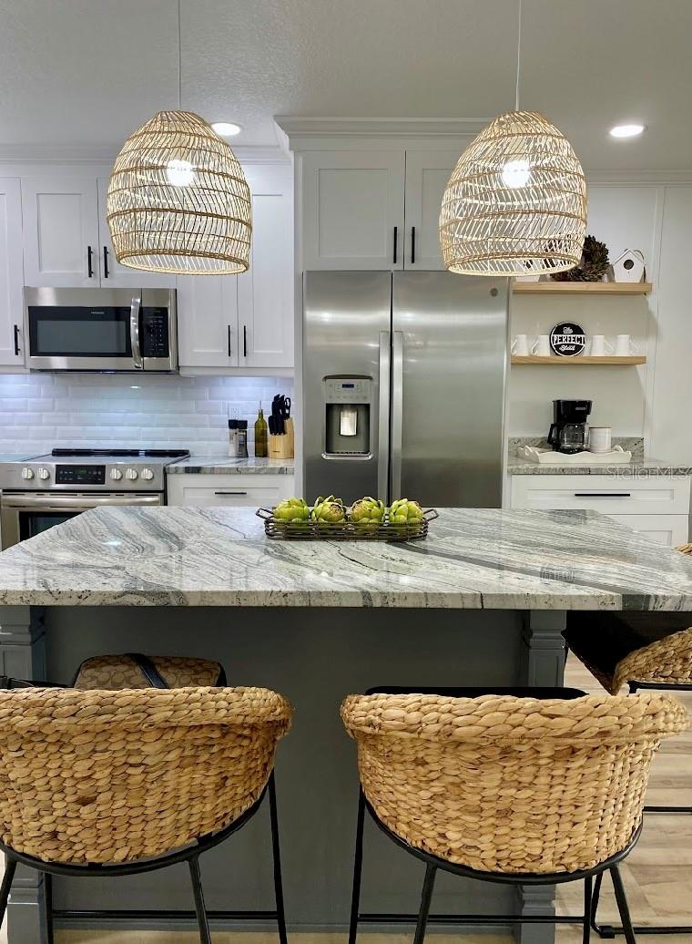 Image 7 of 21 For 646 Yardarm Drive 23