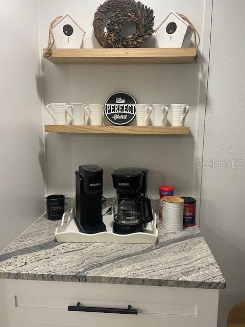 Image 9 of 21 For 646 Yardarm Drive 23