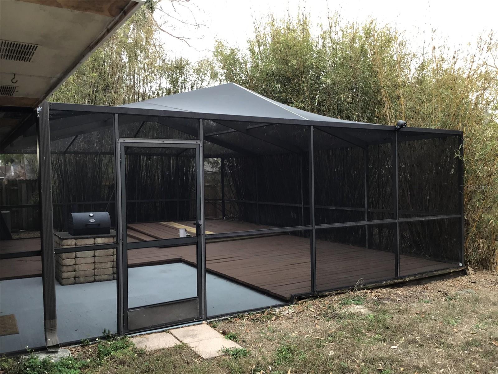 Image 11 of 11 For 1418 Cloverfield Drive