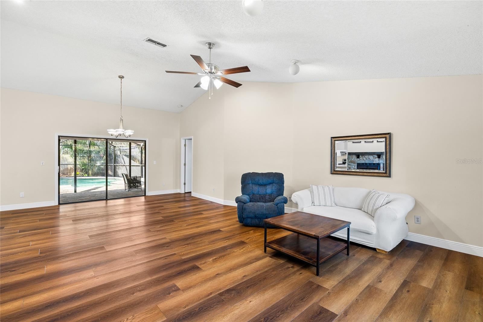 Image 11 of 46 For 3625 Pelican Court