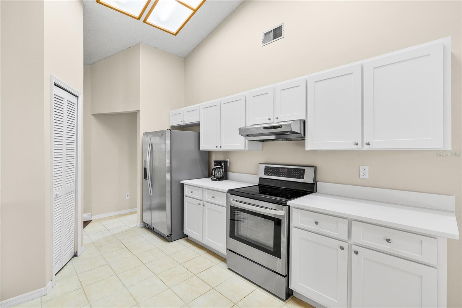 Image 13 of 46 For 3625 Pelican Court