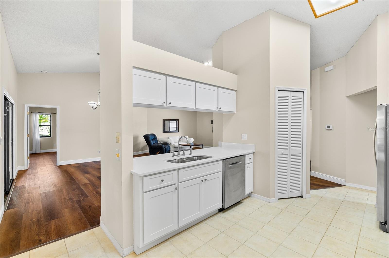 Image 14 of 46 For 3625 Pelican Court