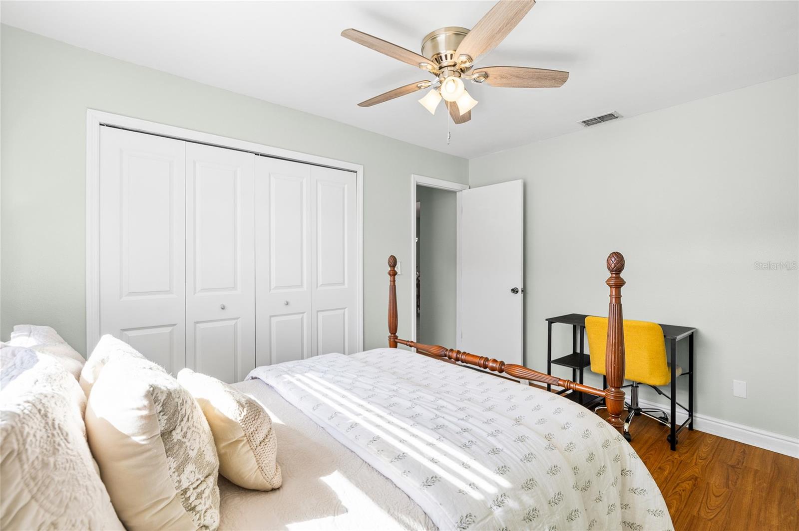 Image 26 of 46 For 3625 Pelican Court