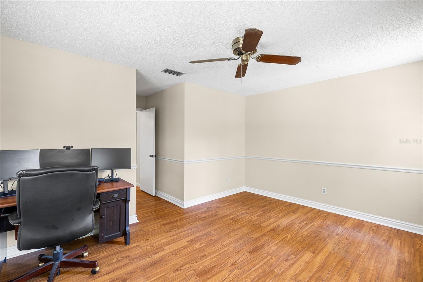 Image 30 of 46 For 3625 Pelican Court