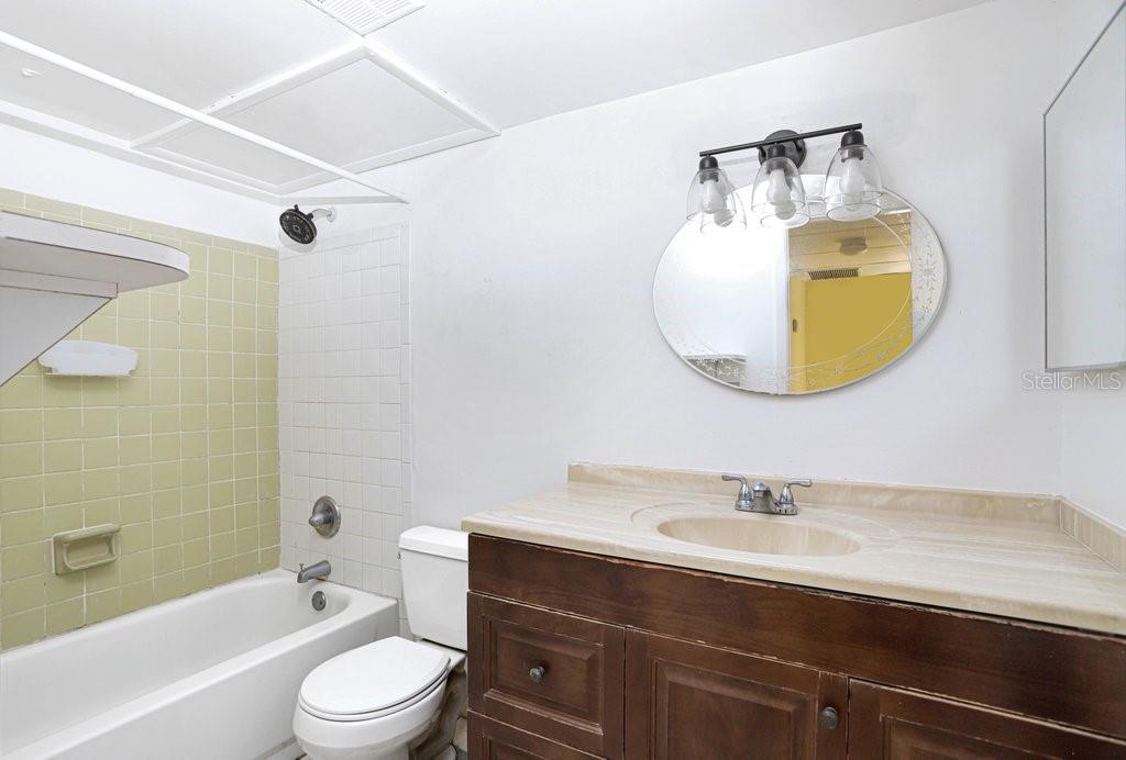 Image 8 of 14 For 8605 Huron Court 33