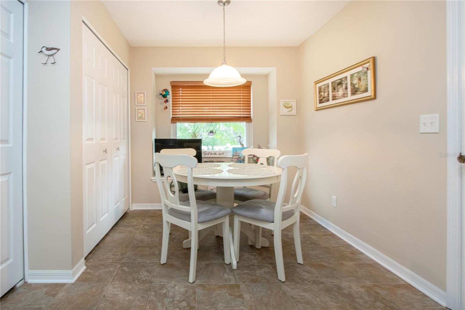 Image 30 of 71 For 702 Staffordshire Lane 22