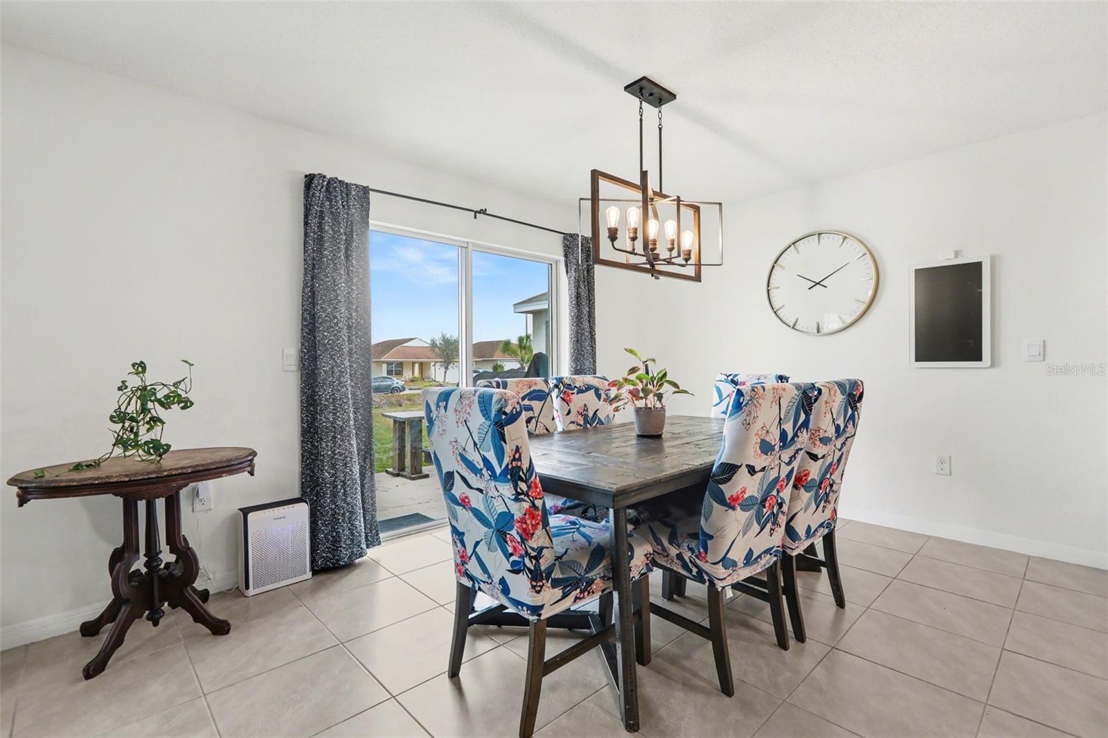 Image 10 of 42 For 814 Ace Outlaw Avenue