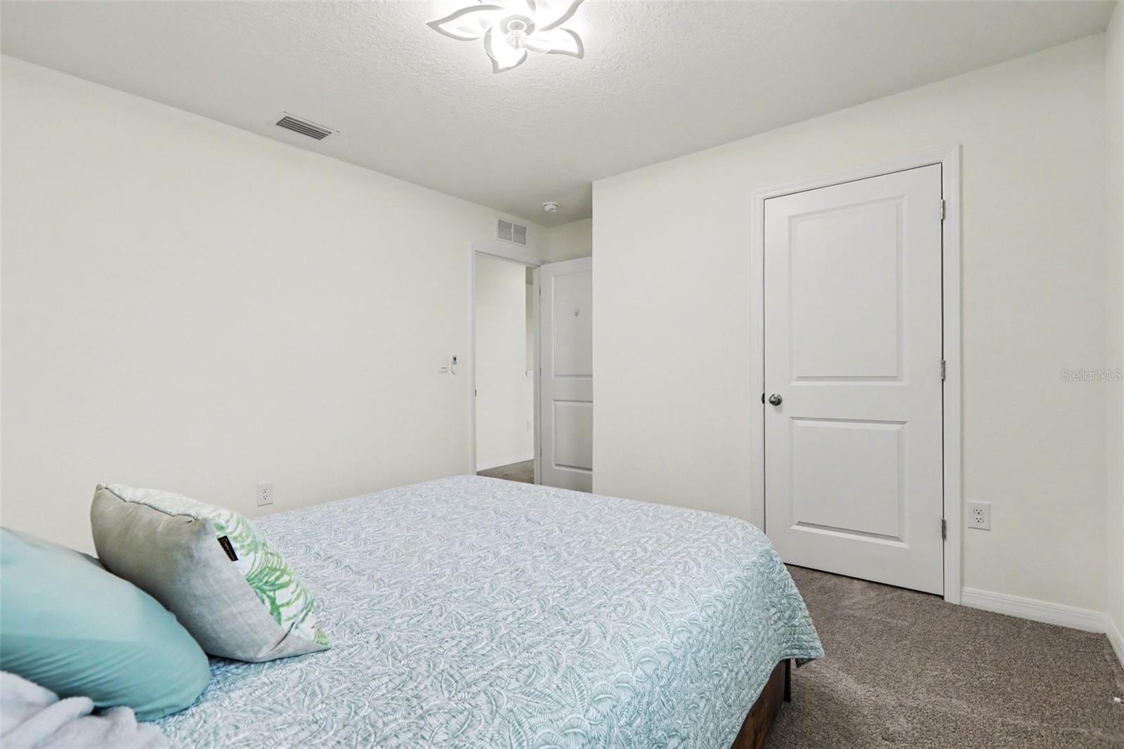 Image 29 of 42 For 814 Ace Outlaw Avenue