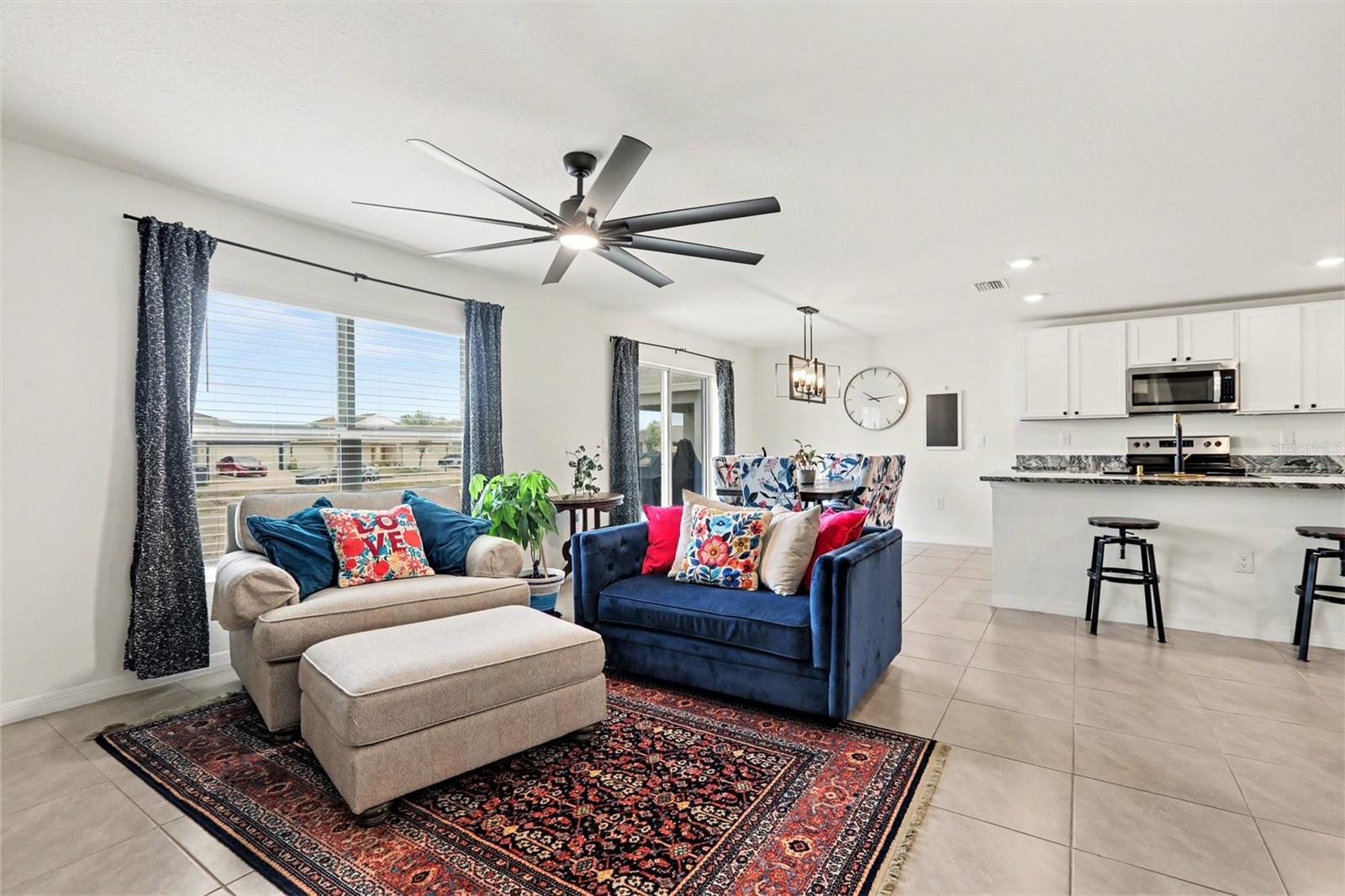 Image 5 of 42 For 814 Ace Outlaw Avenue