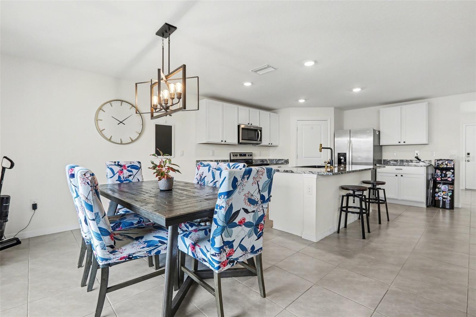 Image 9 of 42 For 814 Ace Outlaw Avenue