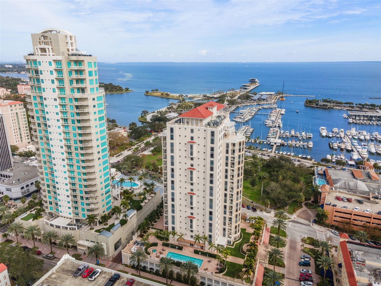 Image 40 of 50 For 100 Beach Drive Ne 1501