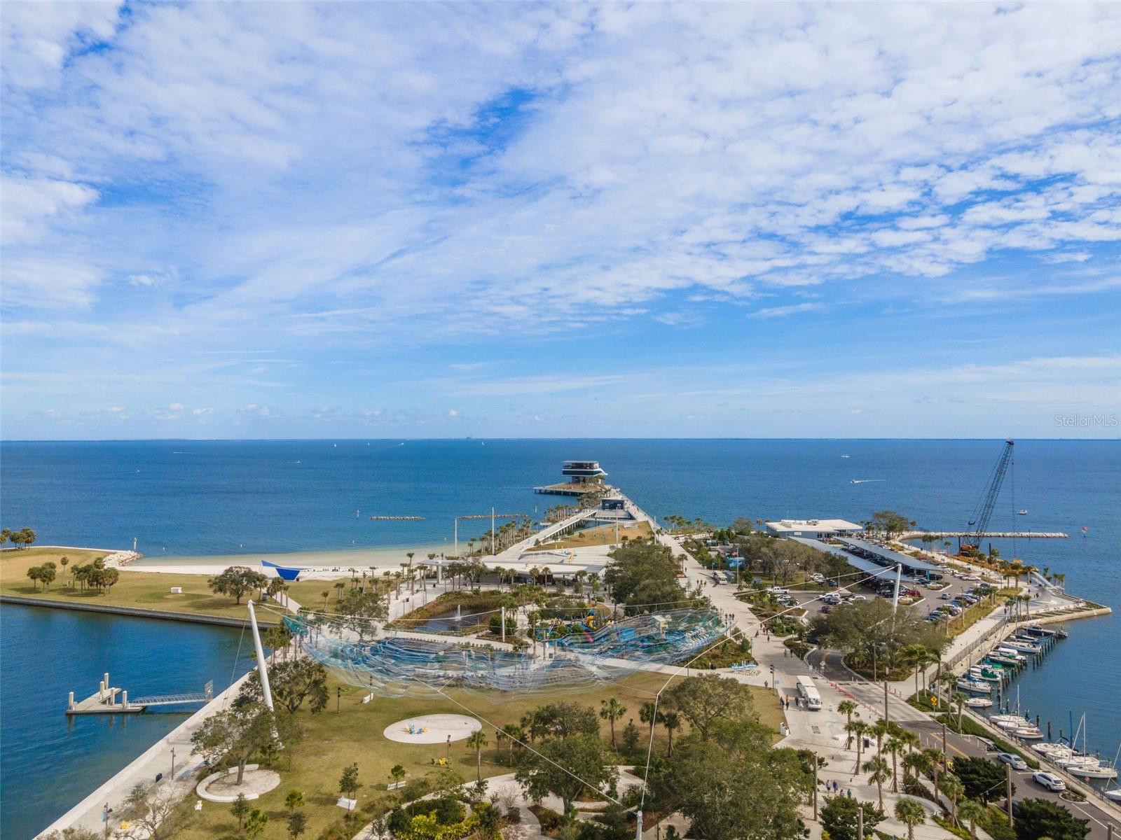 Image 41 of 50 For 100 Beach Drive Ne 1501