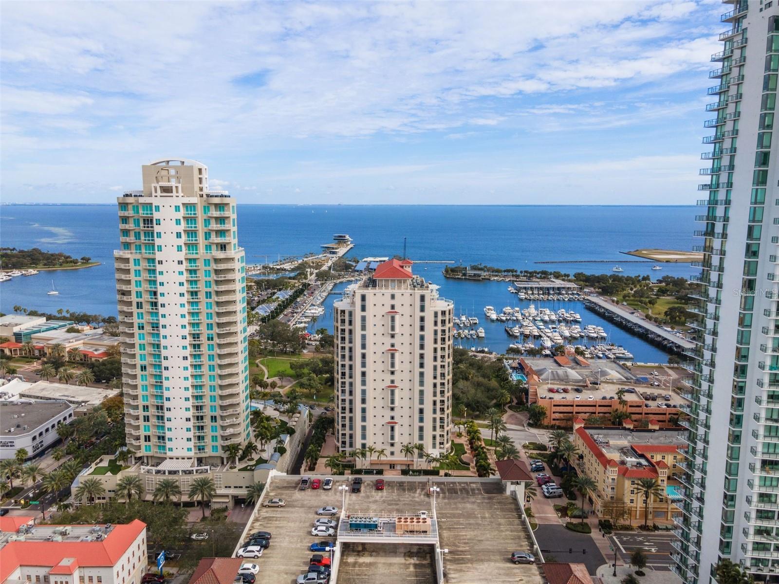 Image 45 of 50 For 100 Beach Drive Ne 1501