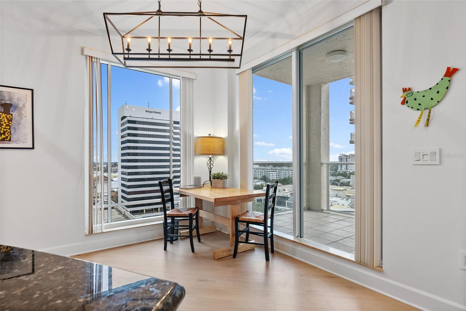 Image 5 of 50 For 100 Beach Drive Ne 1501