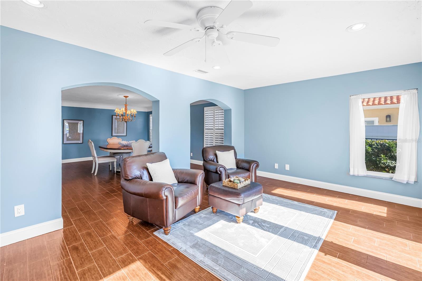 Image 15 of 37 For 1964 Massachusetts Avenue Ne