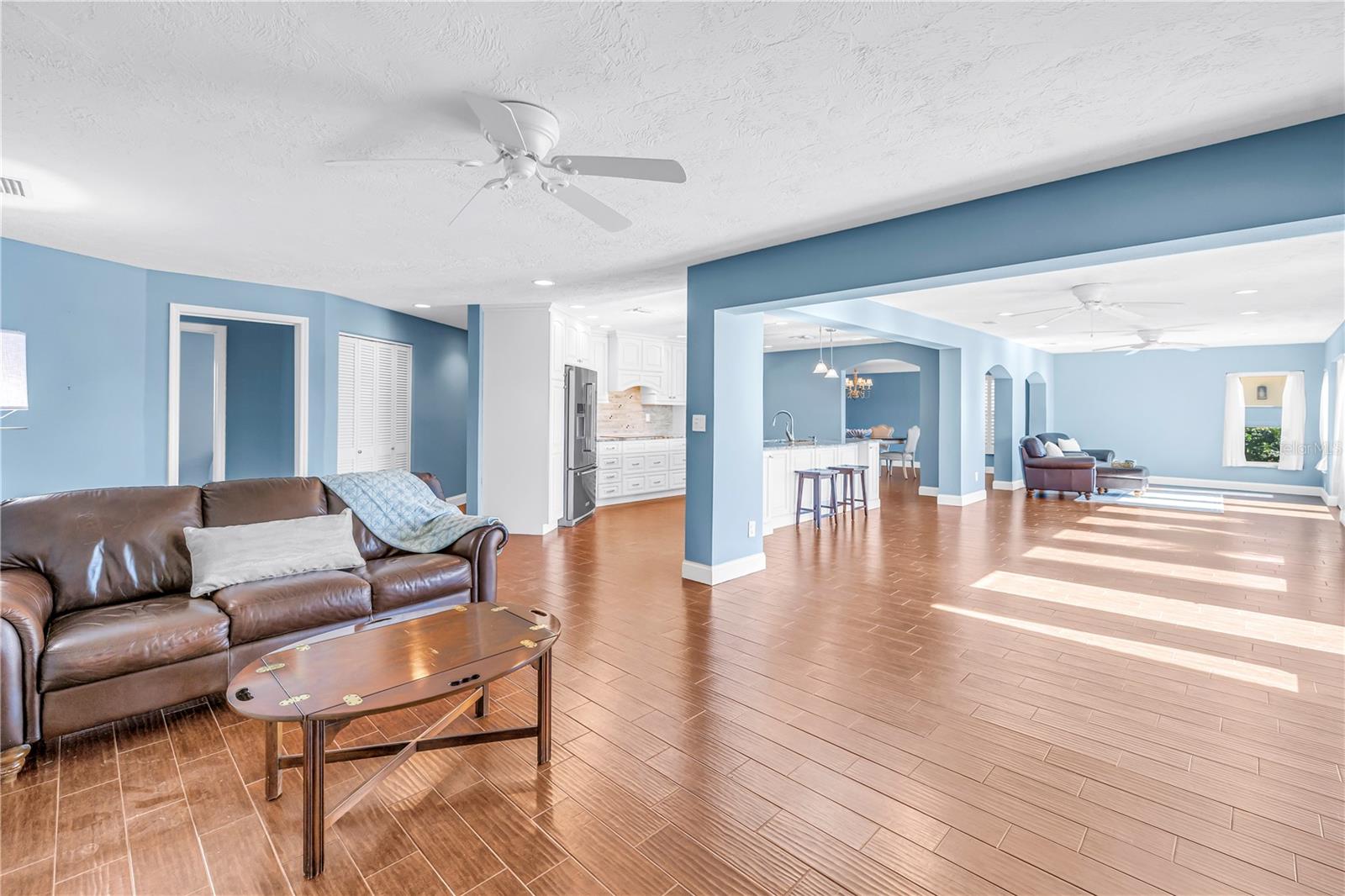 Image 18 of 37 For 1964 Massachusetts Avenue Ne