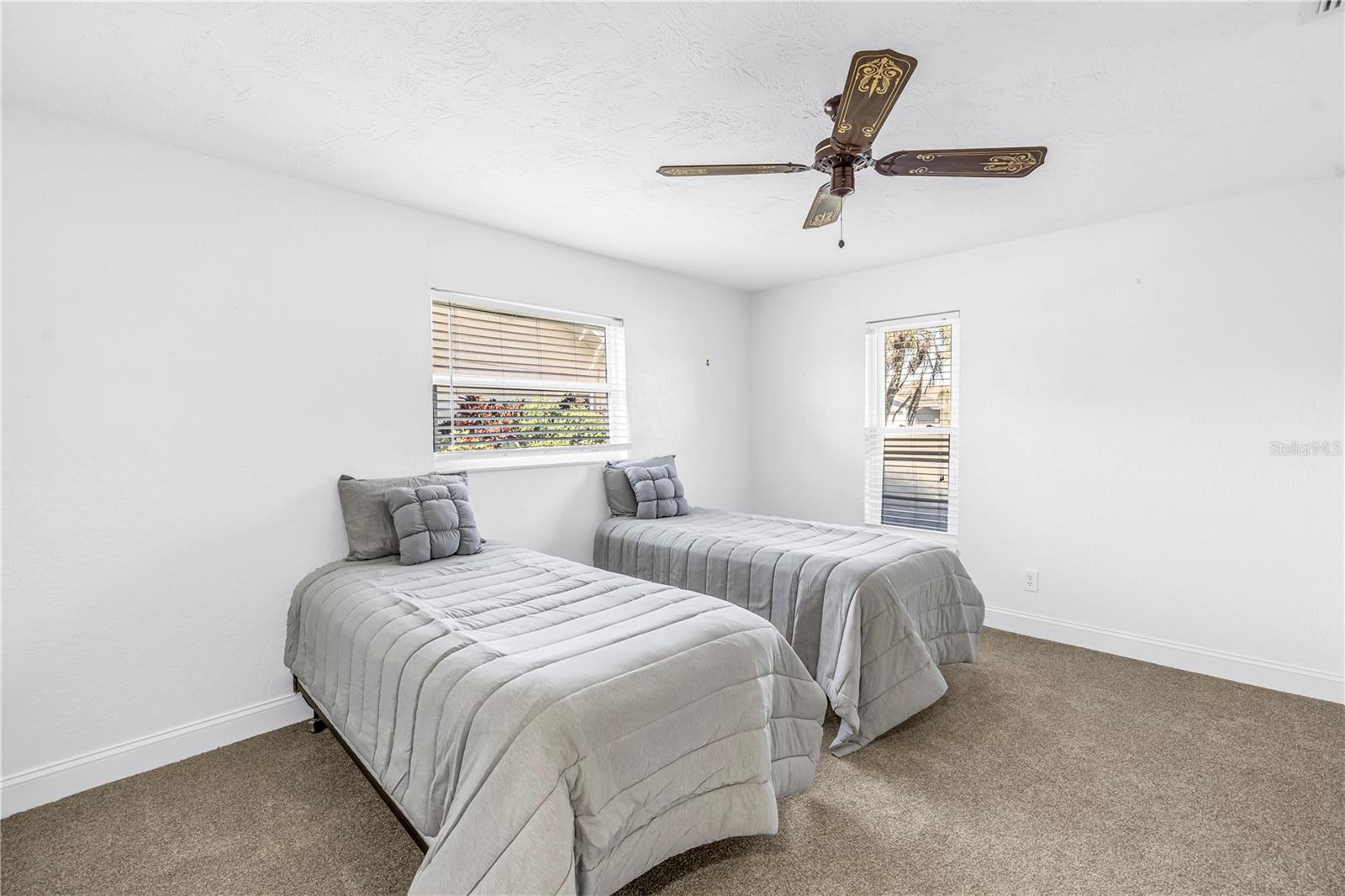 Image 25 of 37 For 1964 Massachusetts Avenue Ne