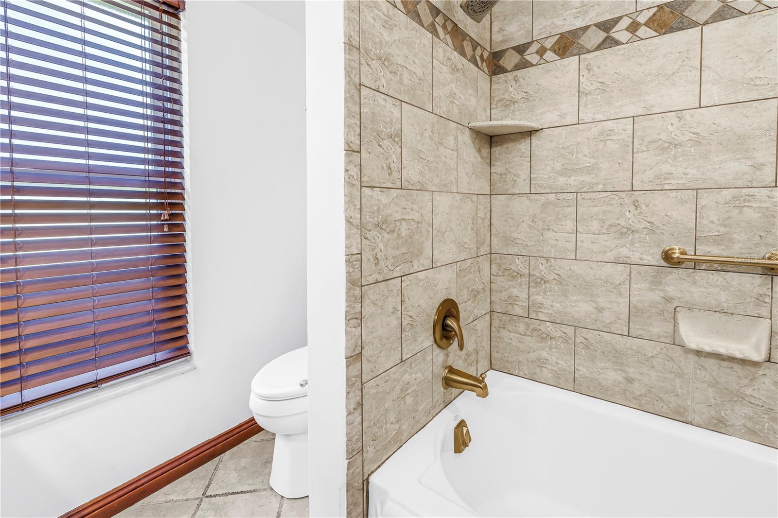 Image 28 of 37 For 1964 Massachusetts Avenue Ne