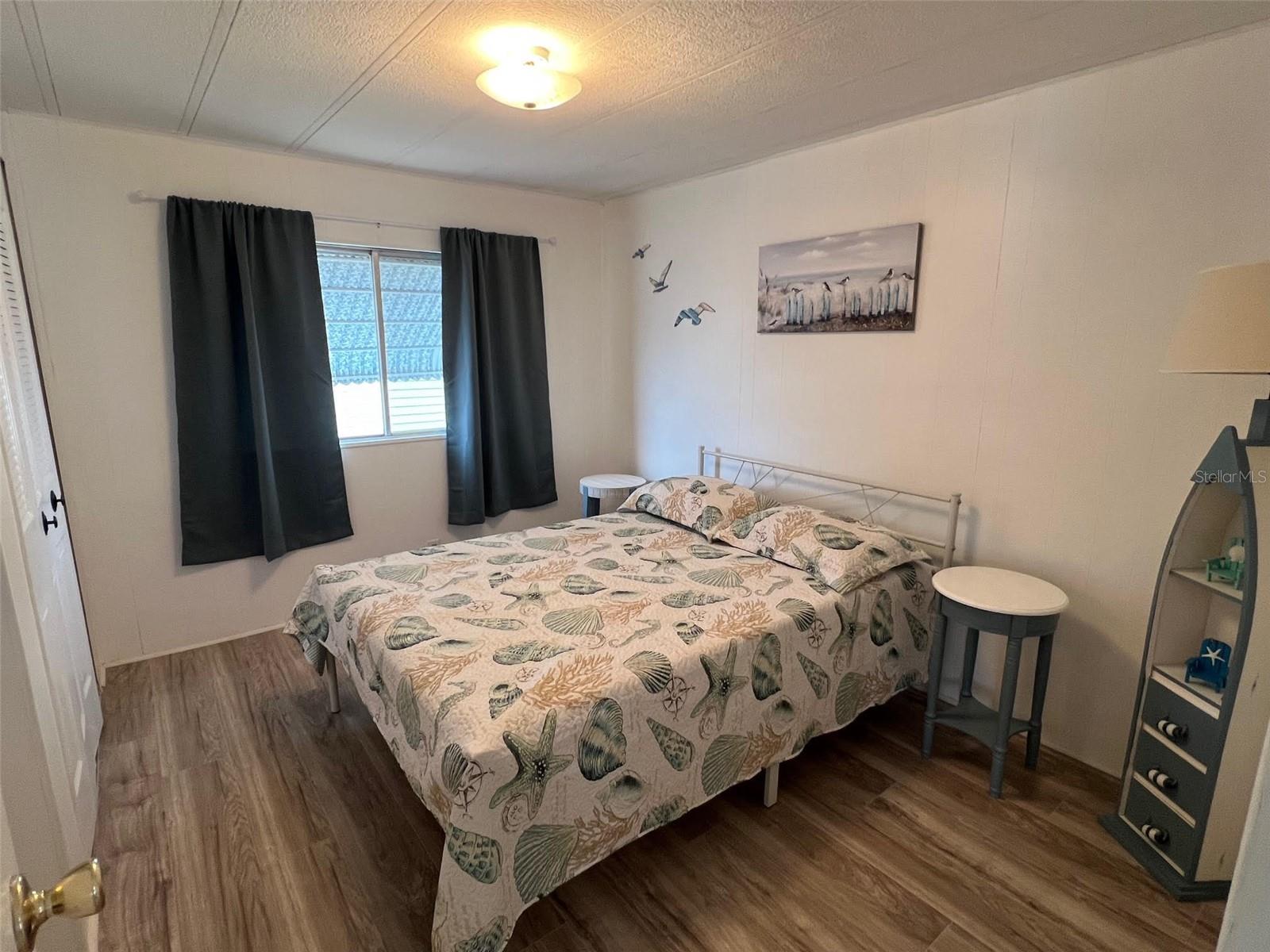 Listing photo id 10 for 519 Needle Palm Street