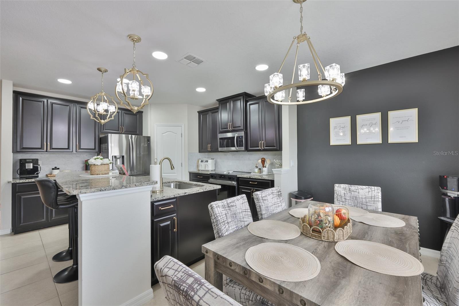 Image 16 of 47 For 14123 Poke Ridge Drive