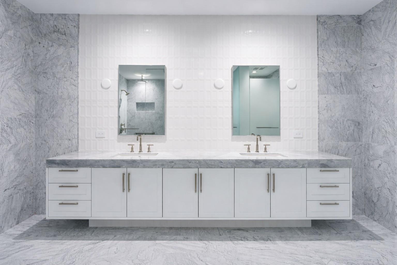 Image 18 of 56 For 3015 Ysabella Avenue 1003