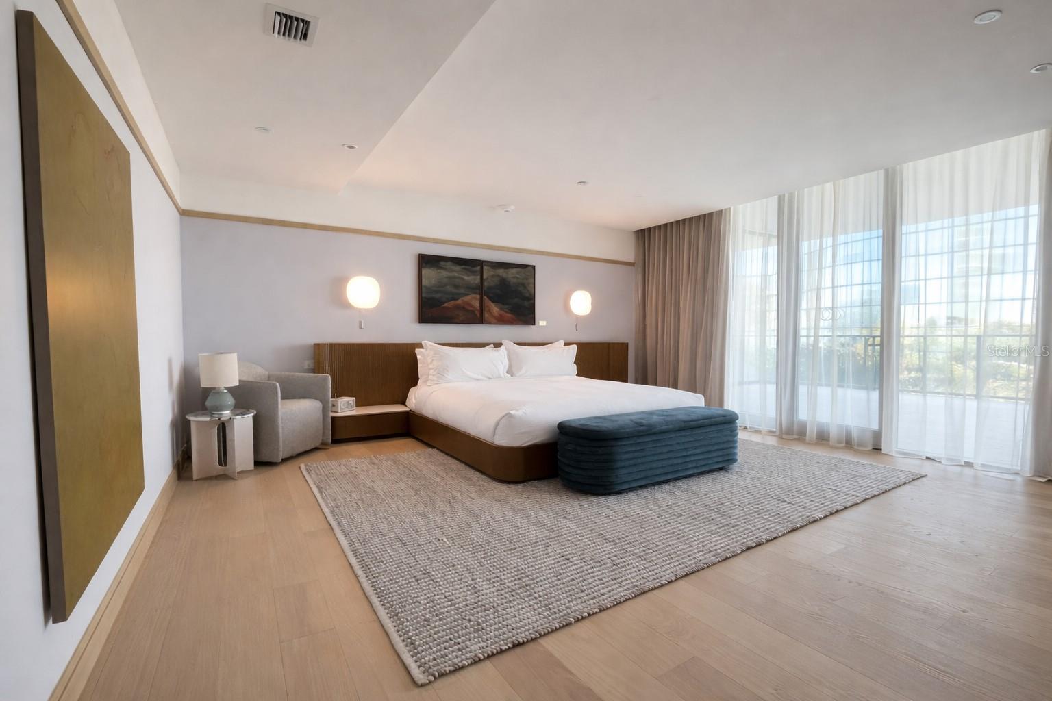 Image 37 of 56 For 3015 Ysabella Avenue 1003