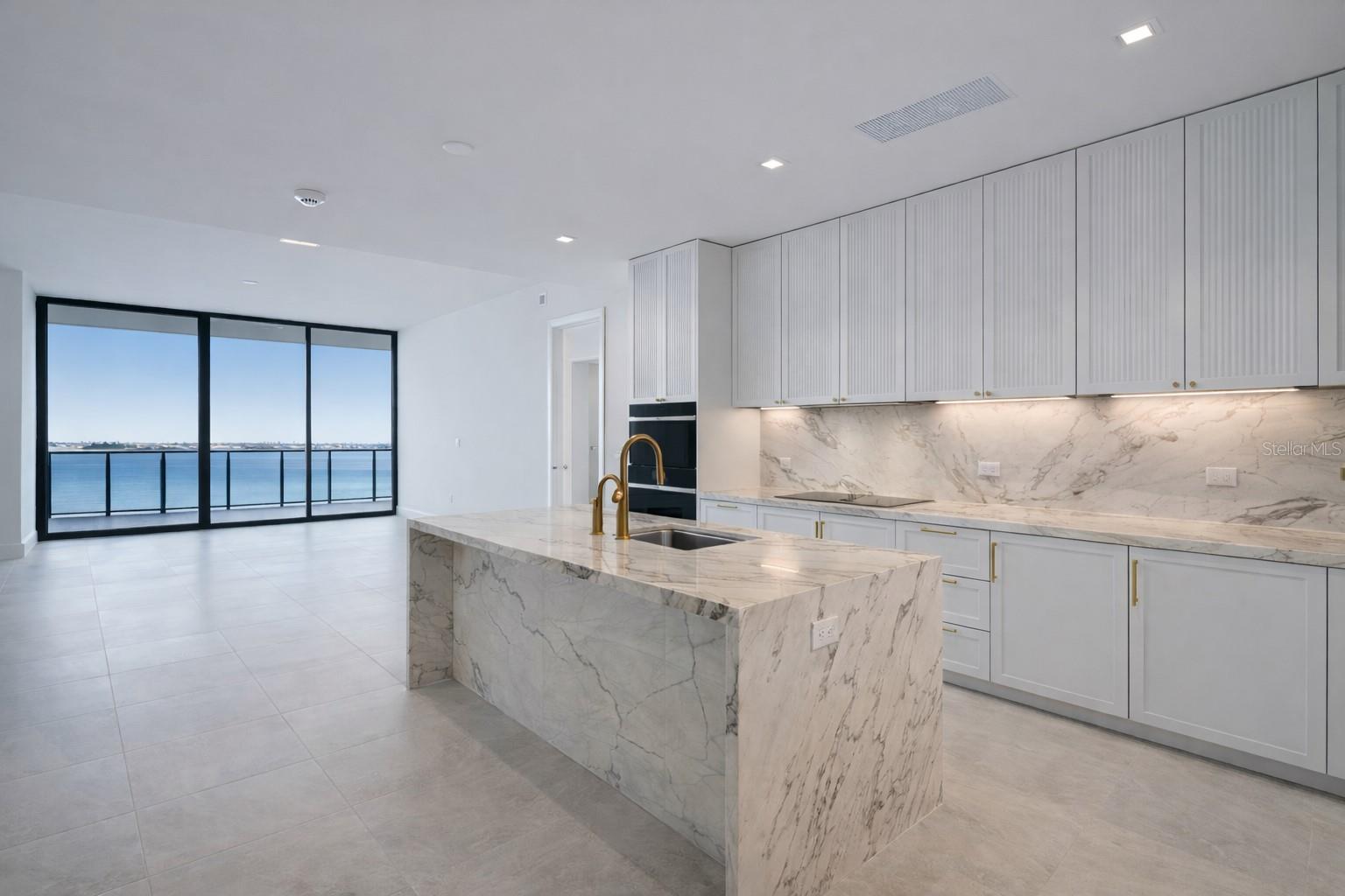 Image 6 of 56 For 3015 Ysabella Avenue 1003