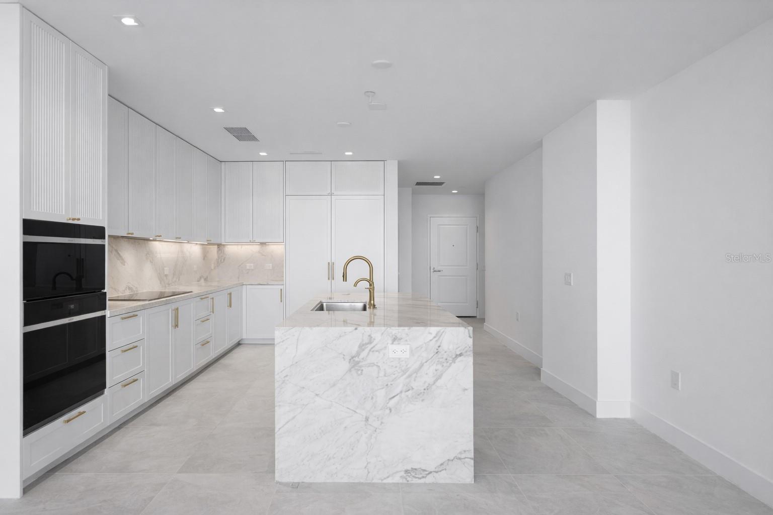 Image 7 of 56 For 3015 Ysabella Avenue 1003