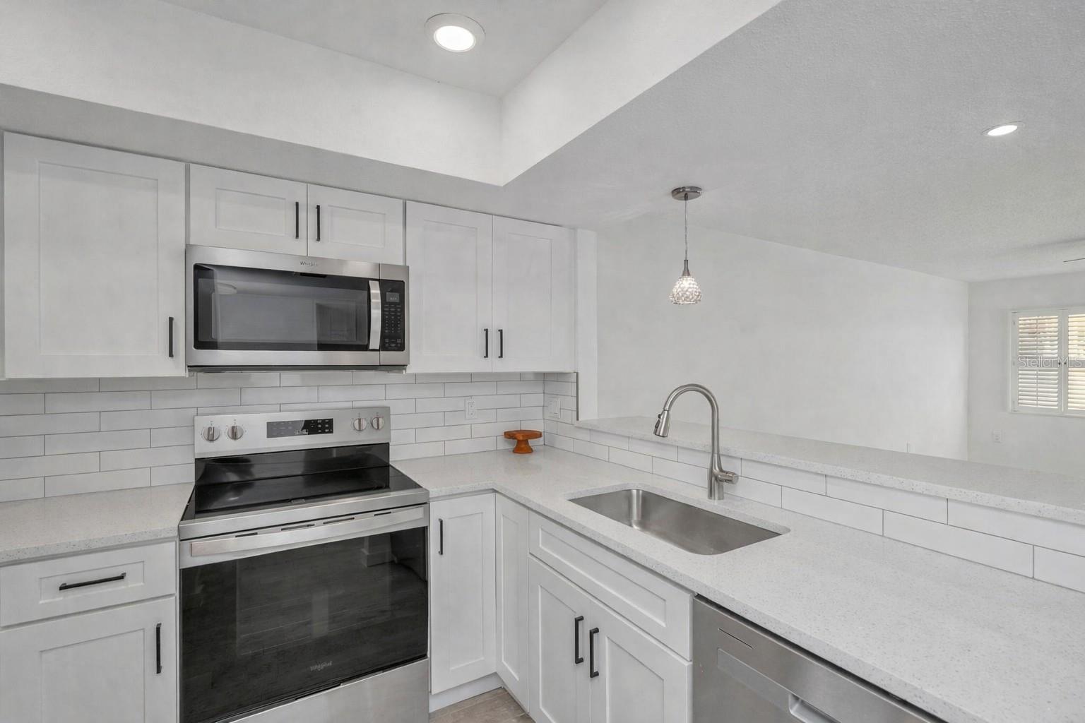 Image 6 of 40 For 4805 Alt 19  311