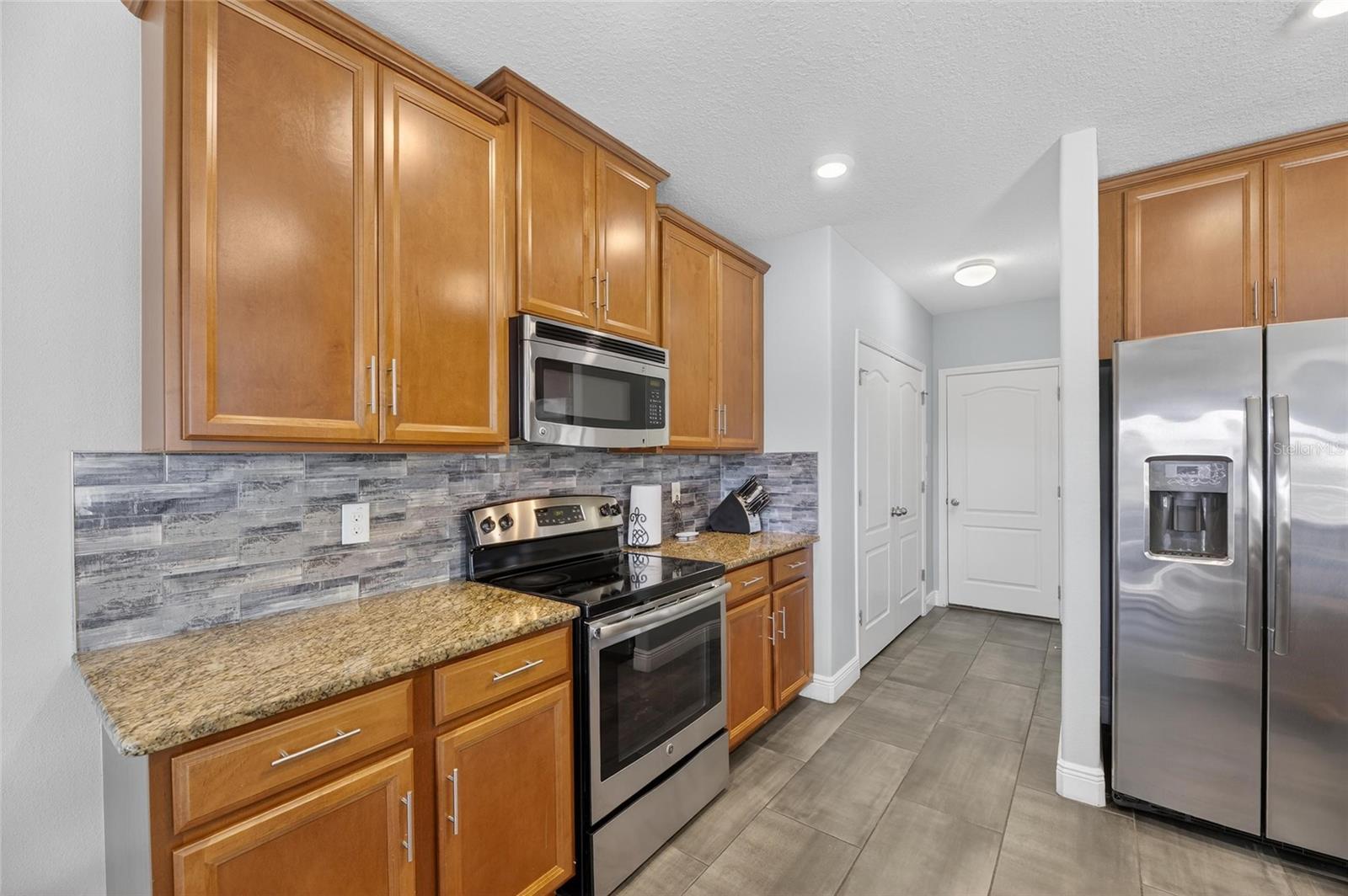 Image 14 of 69 For 1504 Trailwater Street