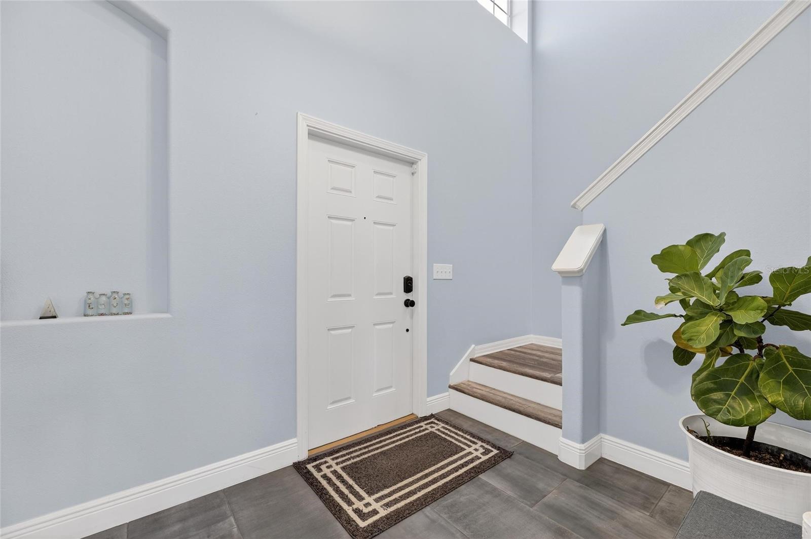 Image 4 of 69 For 1504 Trailwater Street