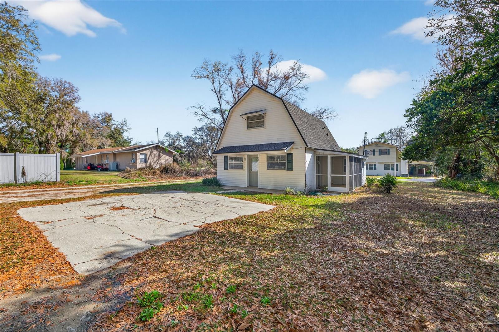 Image 4 of 16 For 902 Two Houses Lane