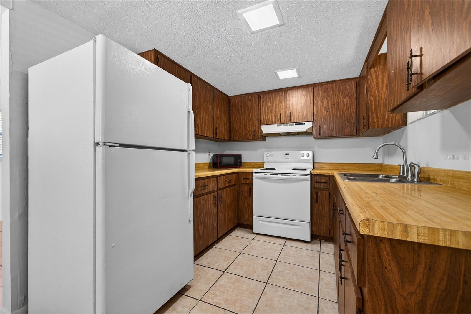 Image 7 of 16 For 902 Two Houses Lane