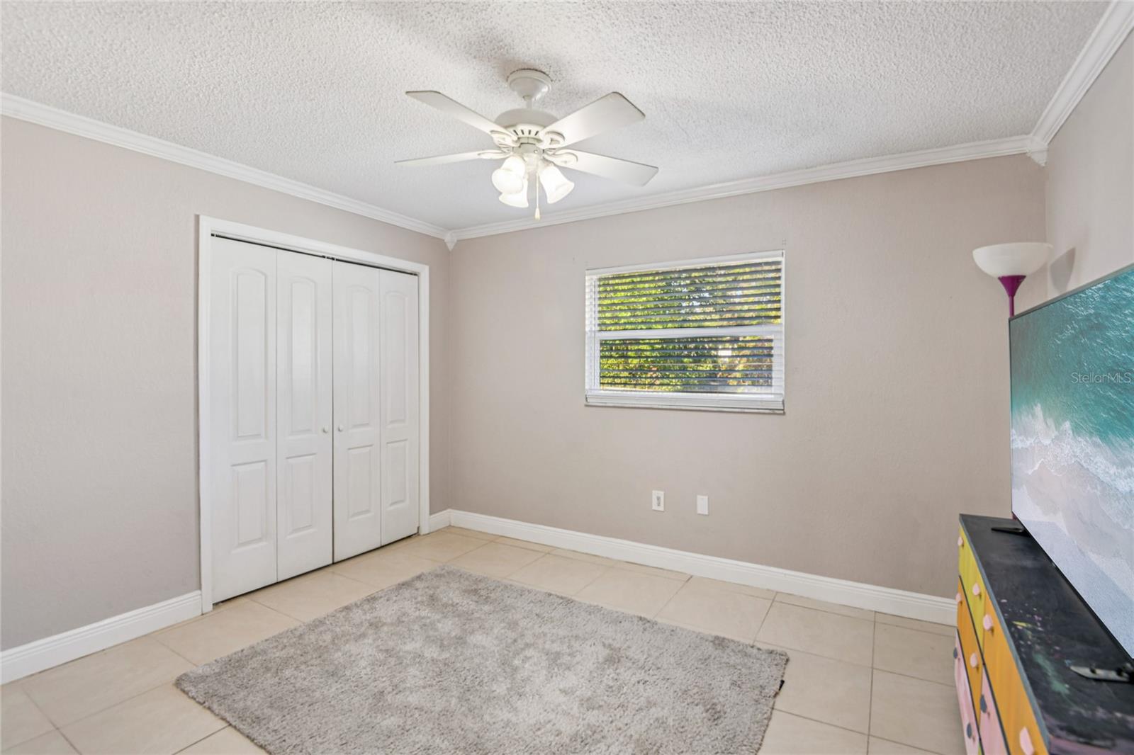 Listing photo id 23 for 804 Robin Avenue