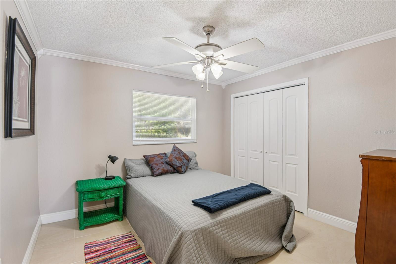 Listing photo id 27 for 804 Robin Avenue