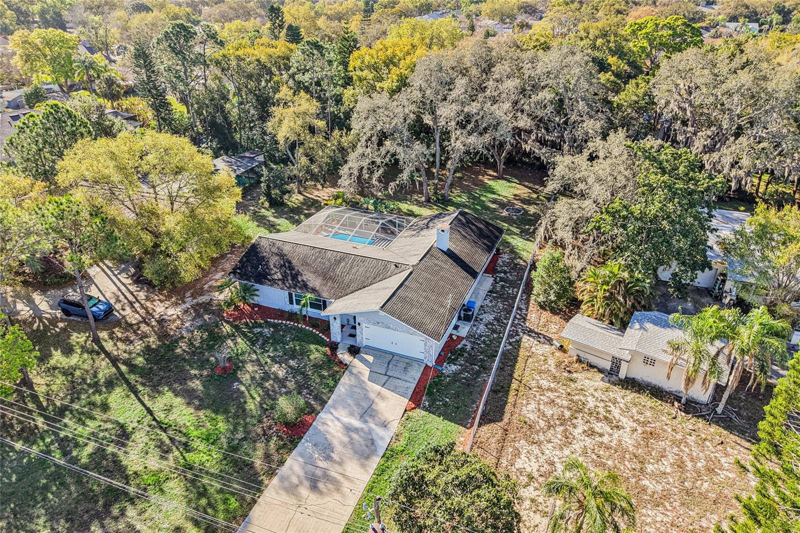 Listing photo id 43 for 804 Robin Avenue