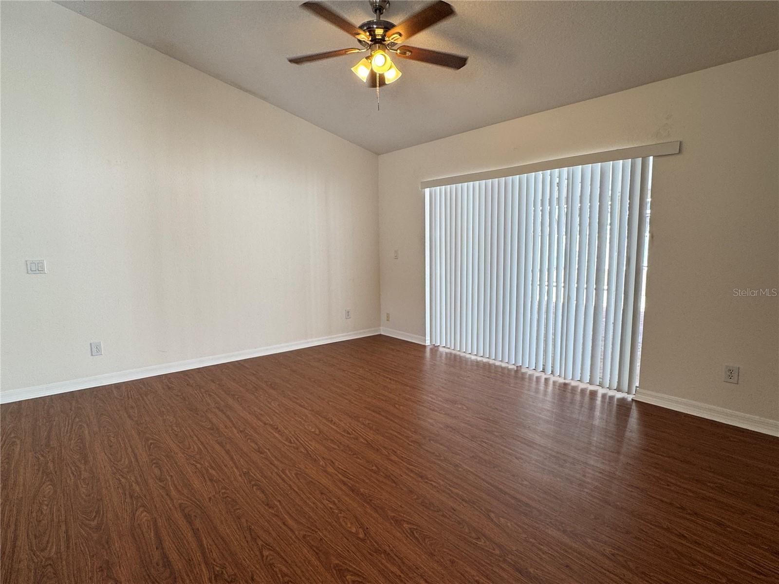 Image 11 of 35 For 210 Chardonnay Place