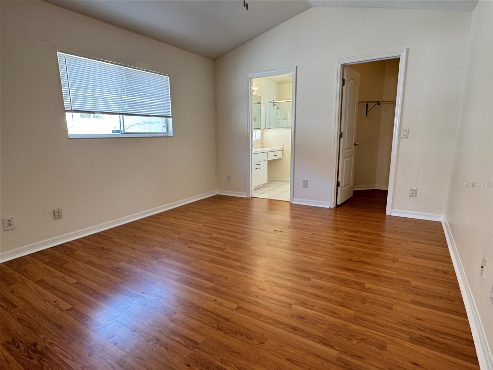 Image 18 of 35 For 210 Chardonnay Place