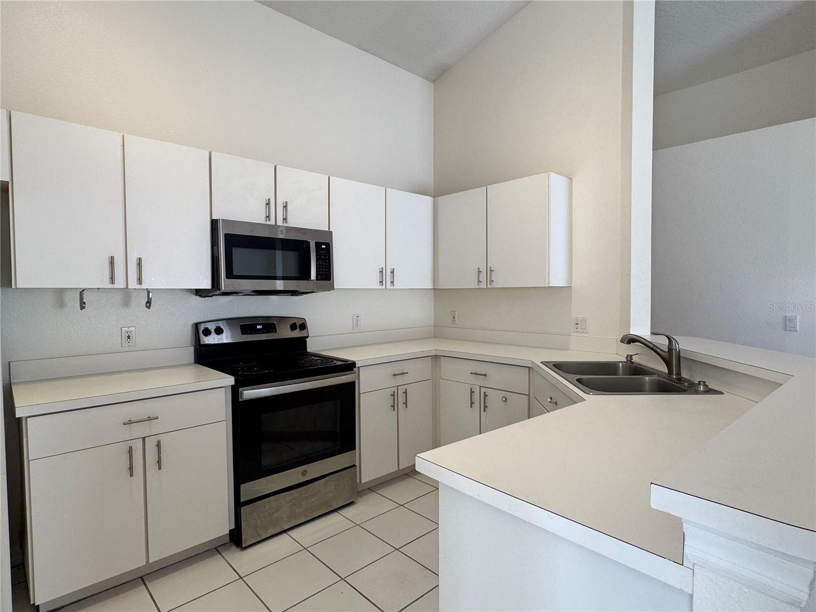 Image 19 of 35 For 210 Chardonnay Place