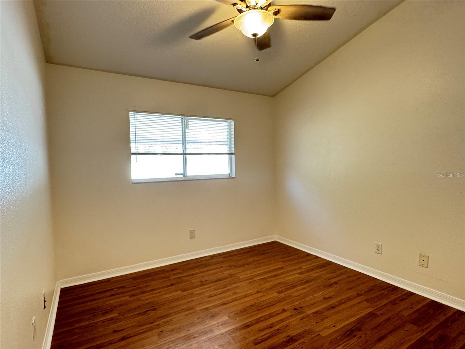 Image 24 of 35 For 210 Chardonnay Place