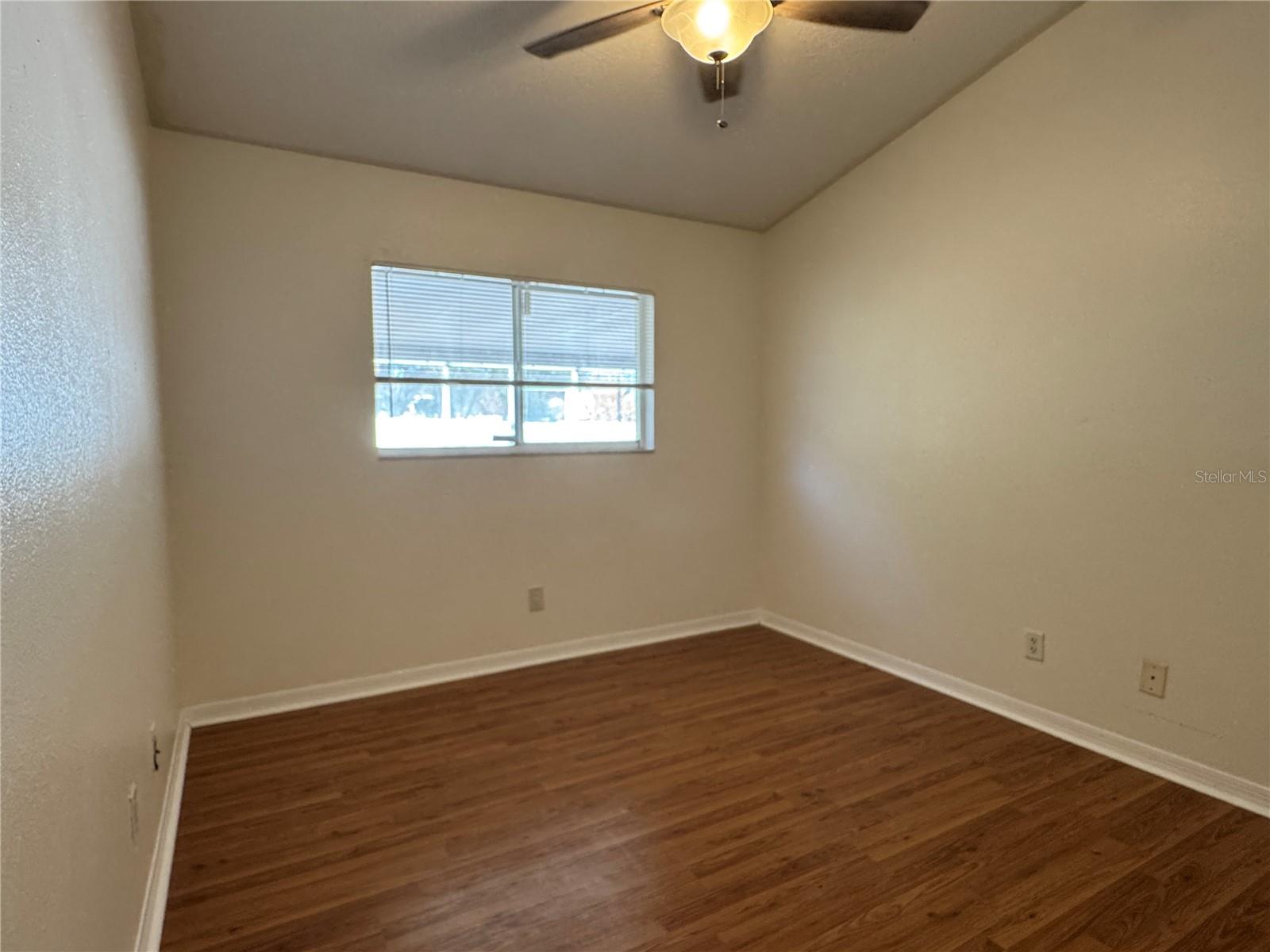 Image 25 of 35 For 210 Chardonnay Place