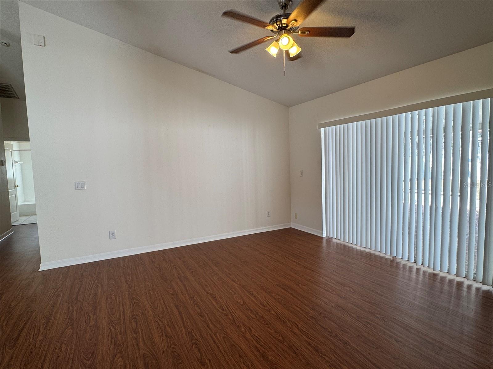 Image 9 of 35 For 210 Chardonnay Place