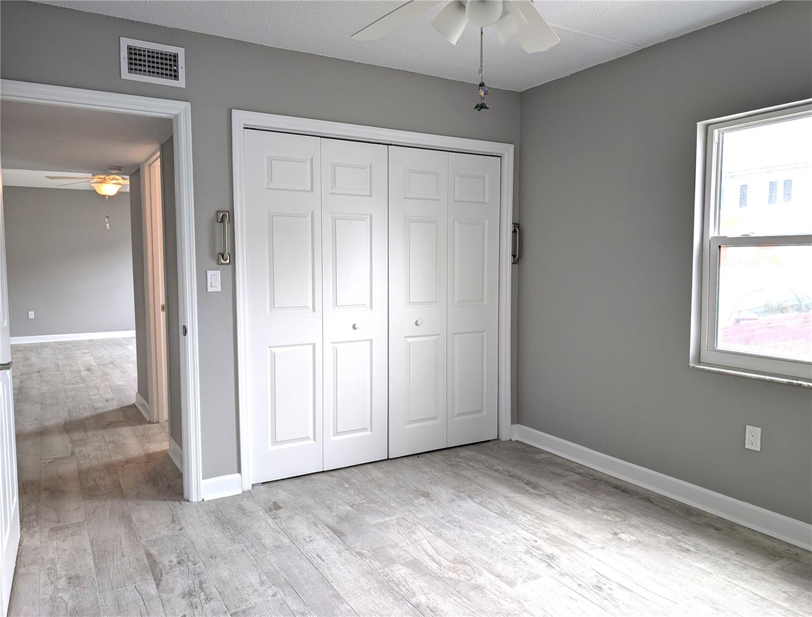 Image 13 of 42 For 6990 Place De La Paix  1a