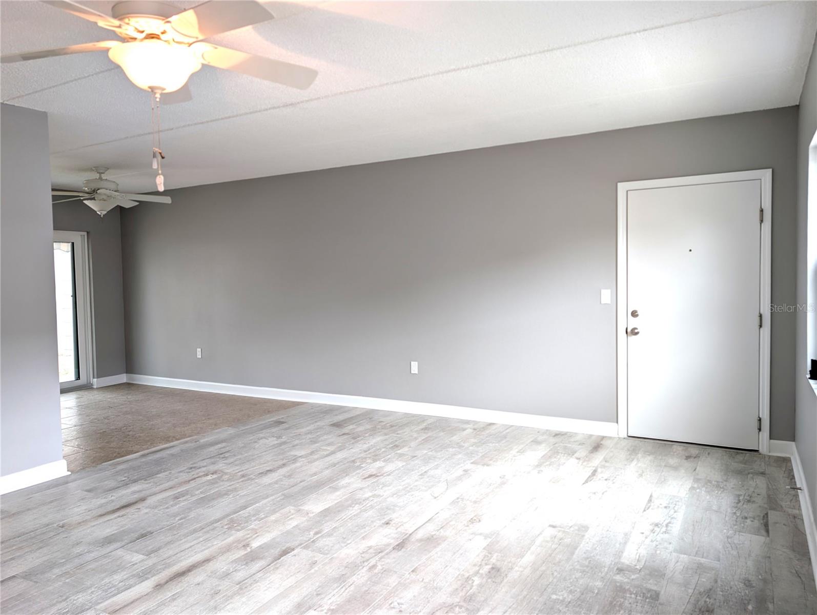 Image 25 of 42 For 6990 Place De La Paix  1a